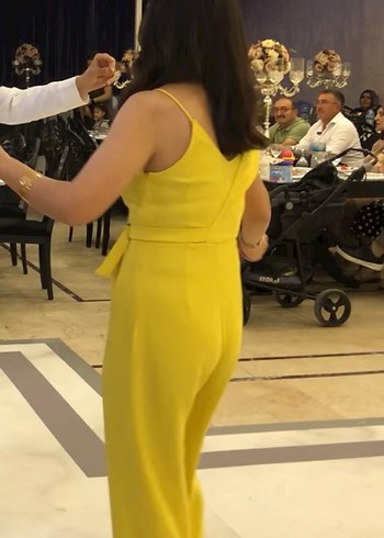 Sarı Midi Askılı Kemerli Kadın Tulum - Görsel 2