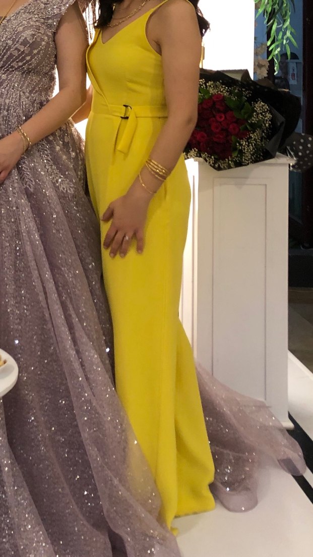 Sarı Midi Askılı Kemerli Kadın Tulum - Görsel 5