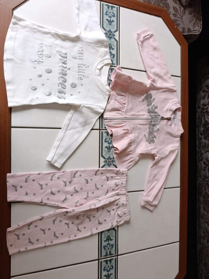 Kız Çocuk Beyaz Uzun Kollu Baskılı Takım - Görsel 4