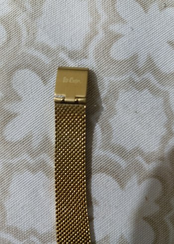 Altın Renkli Kadın Saat - Görsel 2