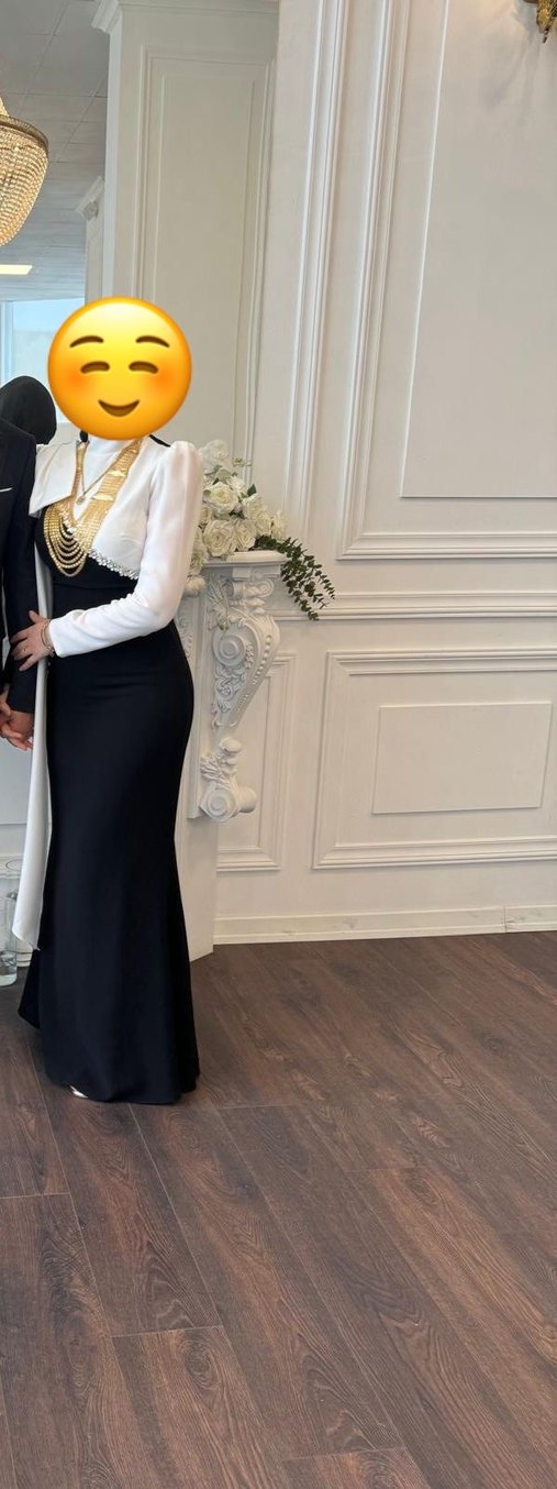 Uzun Beyaz Etnik Desenli Kadın Mezuniyet Elbisesi - Görsel 2