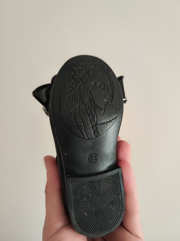 Kız Çocuk Siyah Fiyonklu Babet Ayakkabı - Görsel 4