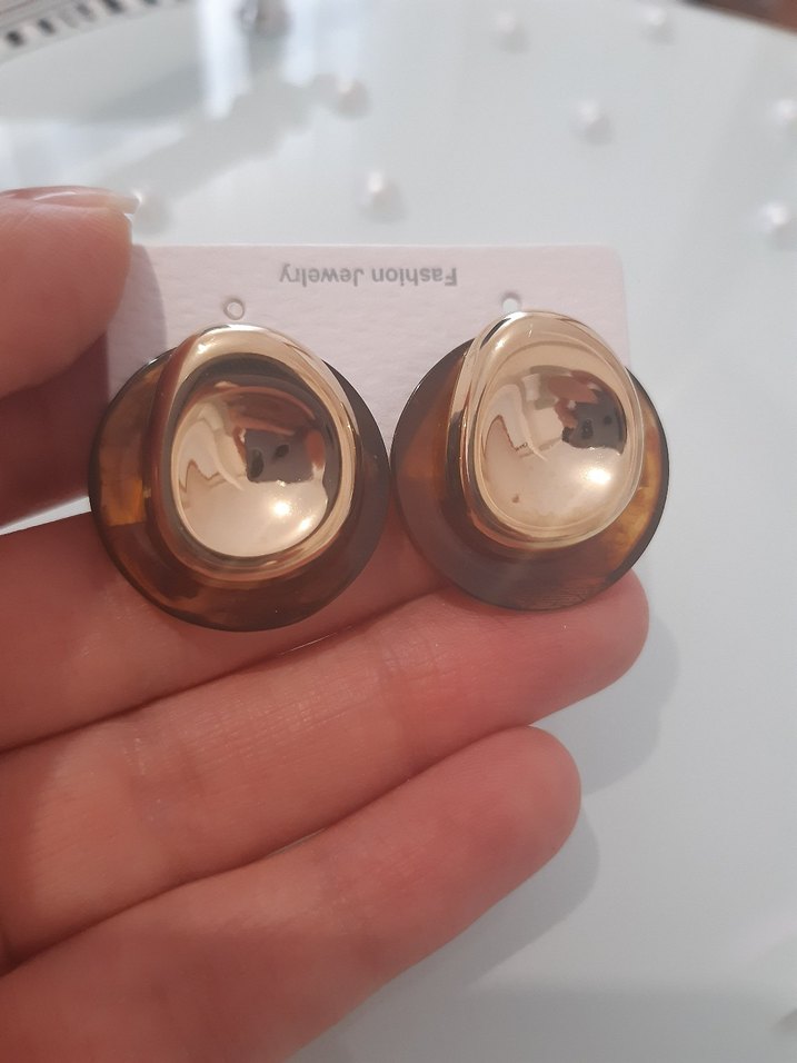 Bej Parlak Midi Düğmeli Minimalist Küpe - Görsel 2