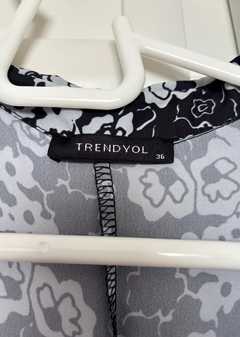 Şifon Düğmeli Desenli Elbise - Görsel 5