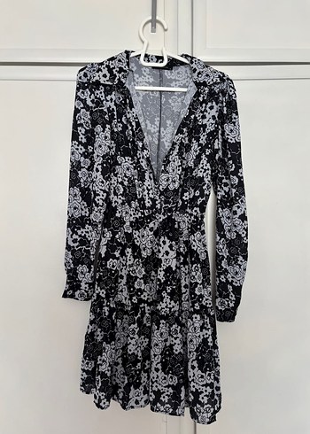 Şifon Düğmeli Desenli Elbise - Görsel 2