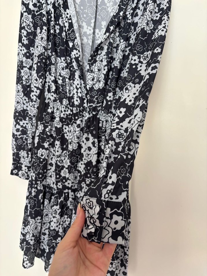 Şifon Düğmeli Desenli Elbise - Görsel 3