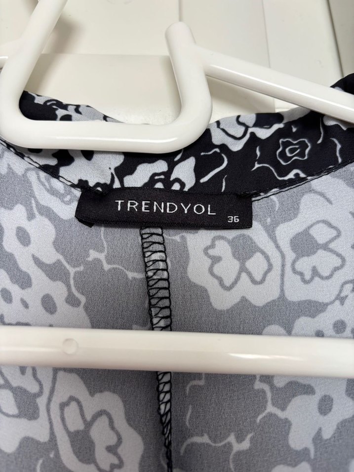 Şifon Düğmeli Desenli Elbise - Görsel 5