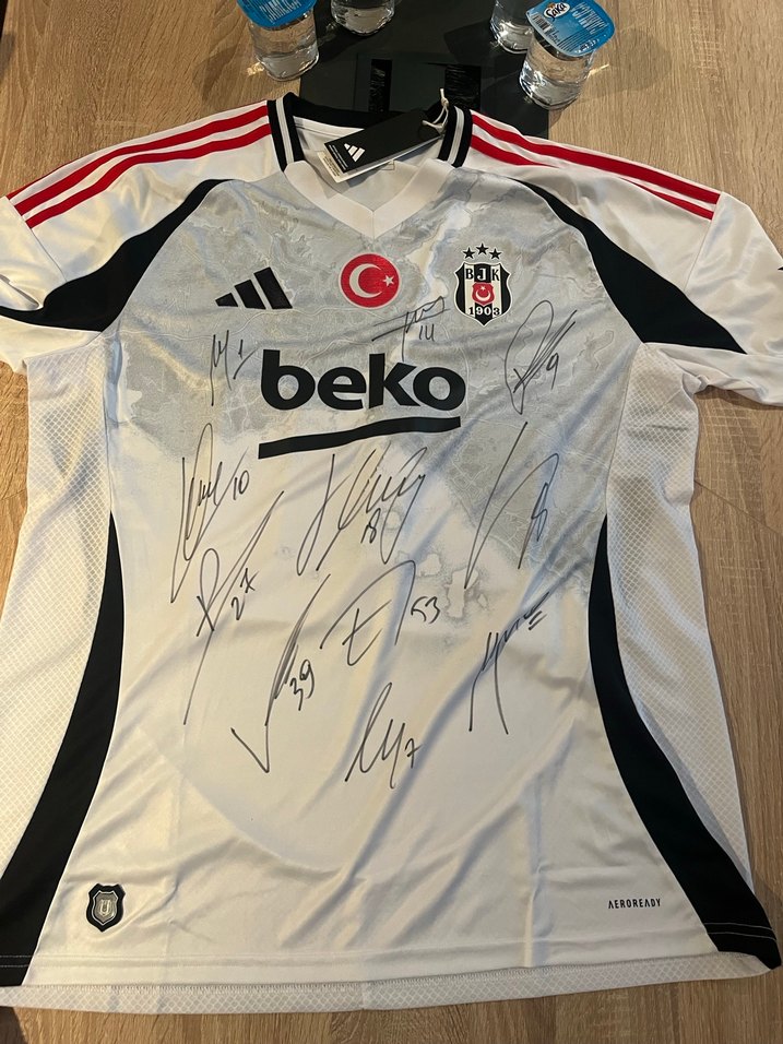 Beyaz Beko İmzalı Erkek Kısa Kollu Forma - Görsel 3