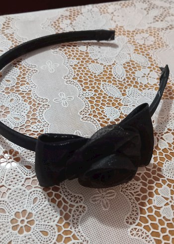 Siyah Gotik Kurdeleli Taç - Görsel 2