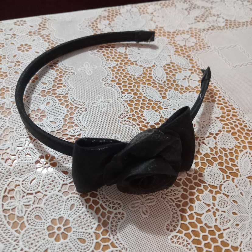 Siyah Gotik Kurdeleli Taç - Görsel 2