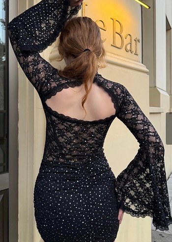 Dantel Detaylı Siyah Mini Elbise - Görsel 3