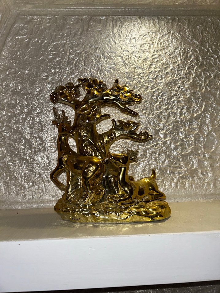 Parlak Altın Renkli Figürin - Görsel 3