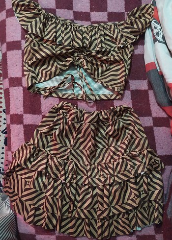 etek crop ikili takım Madonna yaka omuzu açık mini etek - Görsel 2