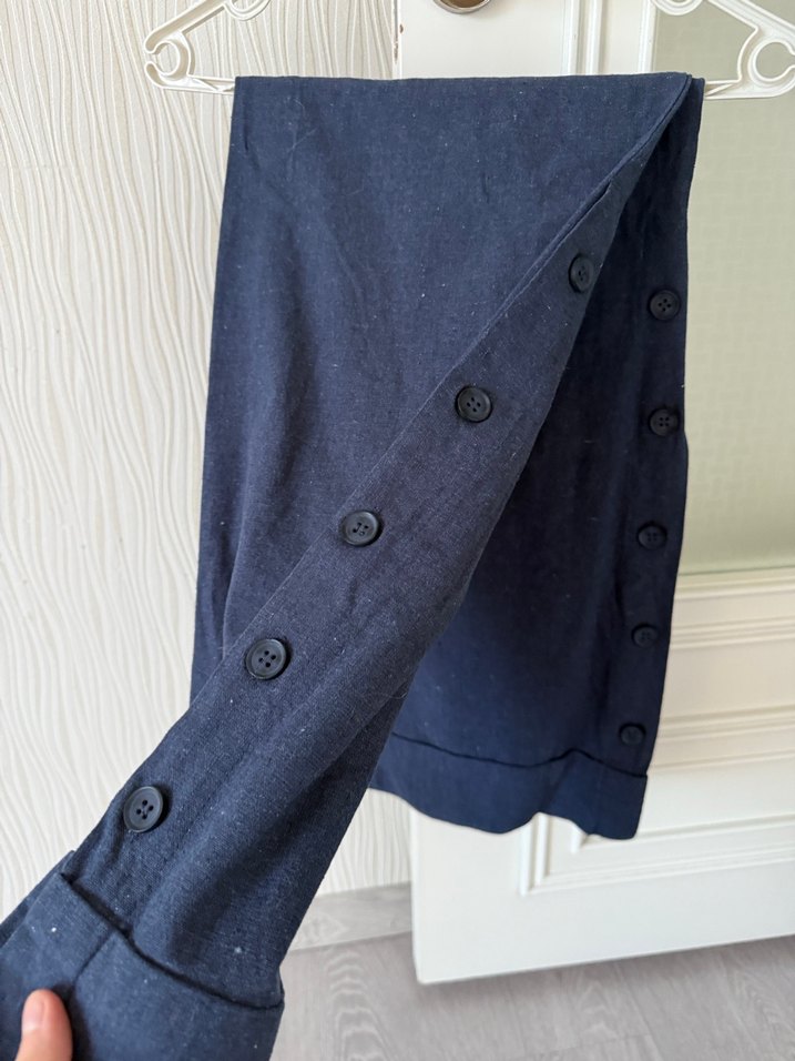 Düğmeli V Yaka Keten Takım - Görsel 3