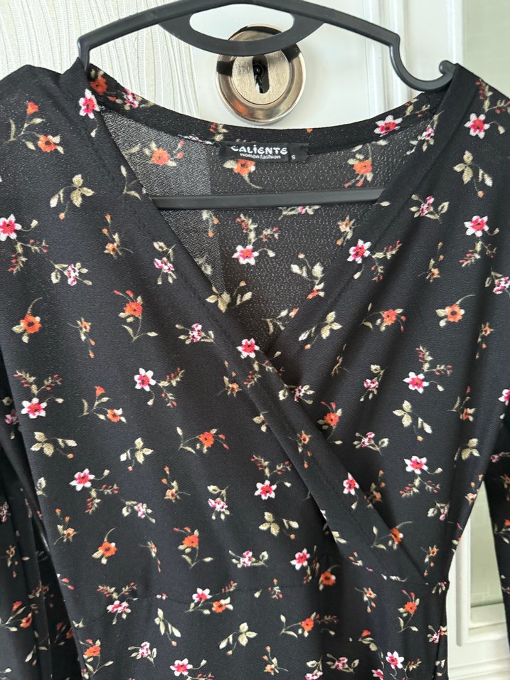 Uzun Kol V Yaka Siyah Desenli Elbise - Görsel 2