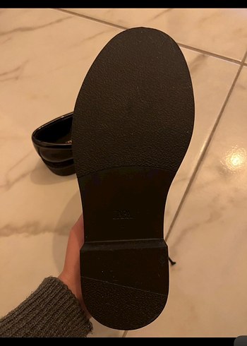 Kadın Siyah Rugan Topuklu Klasik Loafer ZARA - Görsel 3