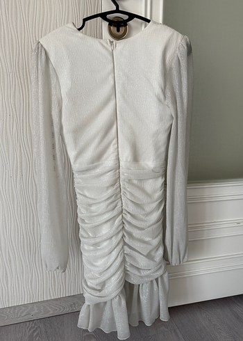 Beyaz V Yakalı Uzun Kollu Midi Elbise - Görsel 2