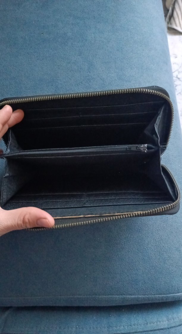 Siyah Baskılı Deri Fermuarlı Kadın Cüzdanı - Görsel 2