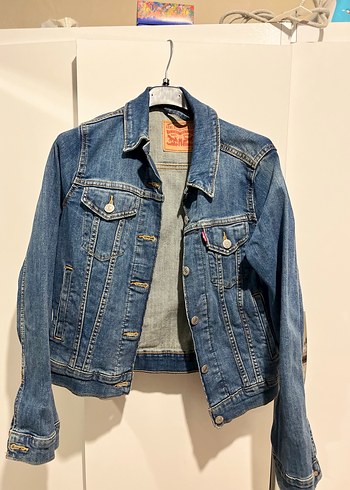 levis xs