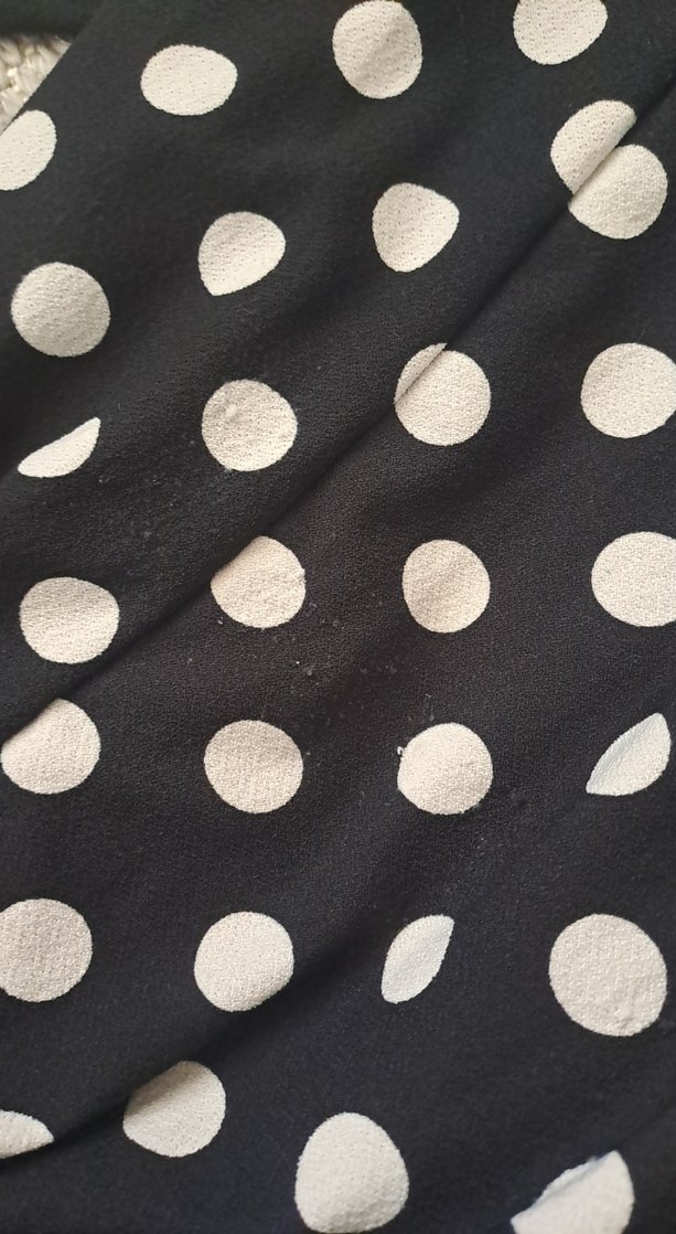 Uzun Siyah Puantiyeli Bol Kesim Elbise - Görsel 4