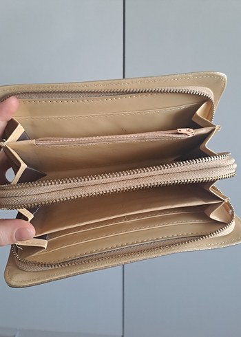 Taz İşlemeli Krem Deri Kadın Portföy Çanta - Görsel 4