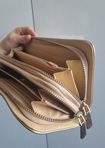 Taz İşlemeli Krem Deri Kadın Portföy Çanta - Görsel 5