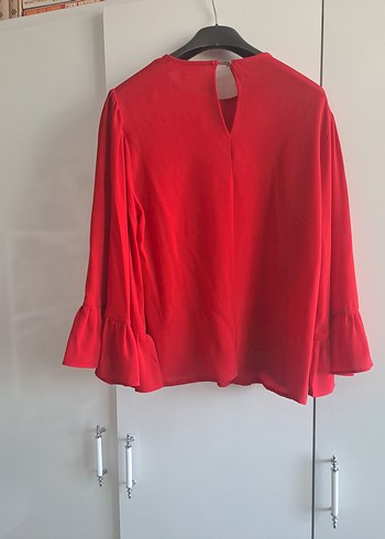 Uzun Kollu Kırmızı Fırfırlı Kadın Bluz - Görsel 4