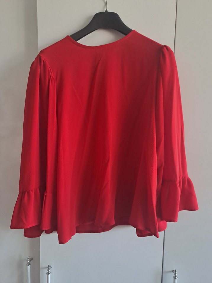 Uzun Kollu Kırmızı Fırfırlı Kadın Bluz - Görsel 5