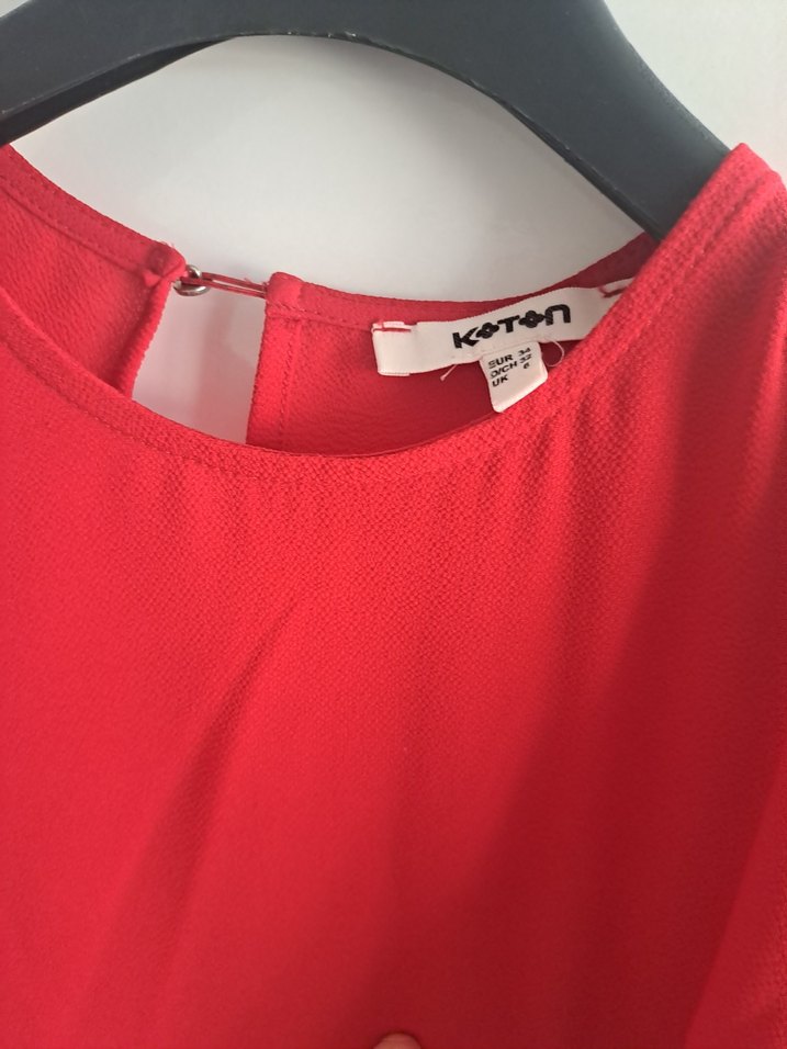 Uzun Kollu Kırmızı Fırfırlı Kadın Bluz - Görsel 3