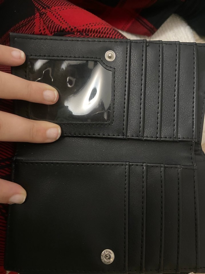 STRADİVARİUS CÜZDA 2 -3 kez kullanildi - Görsel 3