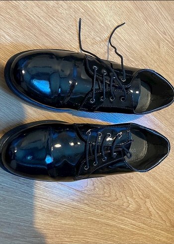 Siyah Parlak Erkek Klasik Ayakkabı - Görsel 2