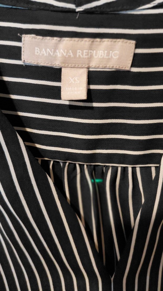 banana republic 
saten bluz - Görsel 2