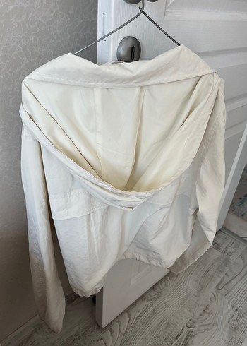 Pull bear kadın yağmurluk - Görsel 2