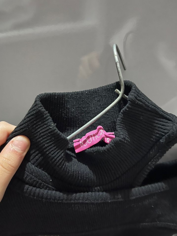 Yüksek Yakalı Siyah Gotik Kadın Kazak - Görsel 3