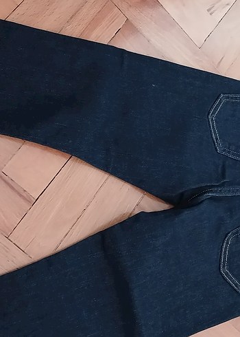 Kız çocuk Lacivert Kemerli Regular Fit Denim Pantolon - Görsel 2