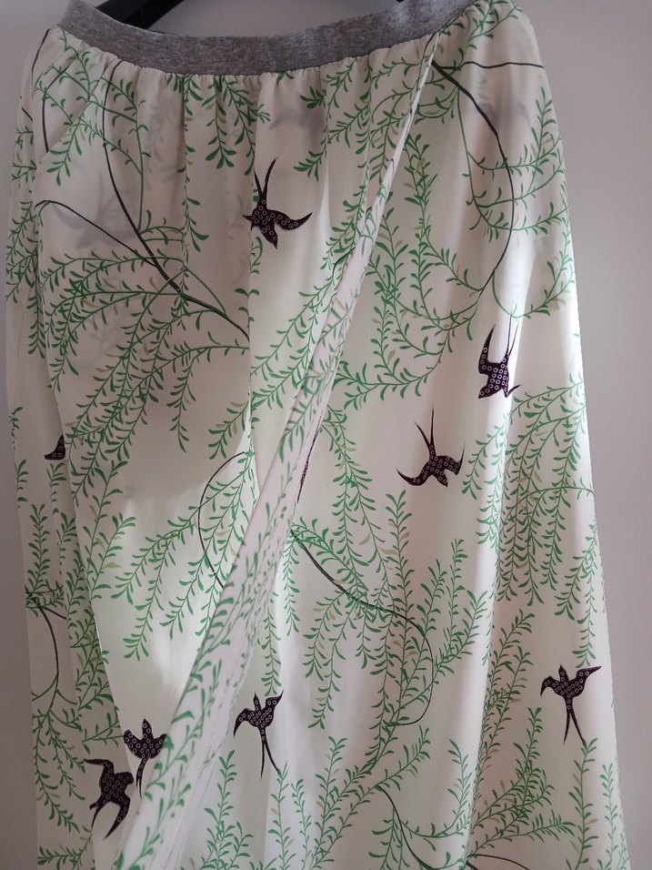 Yeşil Baskılı Uzun Kadın Etek - Görsel 3