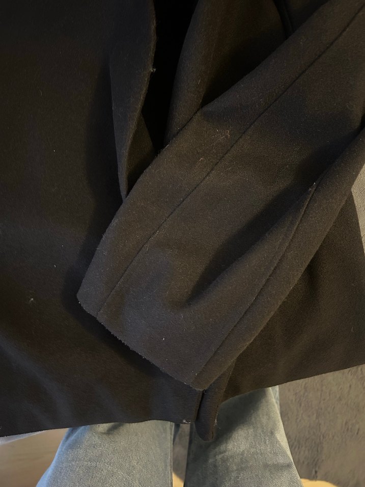 Düğmeli Siyah Midi Kaban - Görsel 3