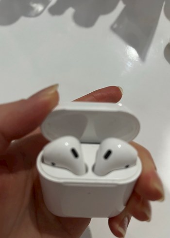 Beyaz Kablosuz Kulaklık Şarj Kutusu - Görsel 2