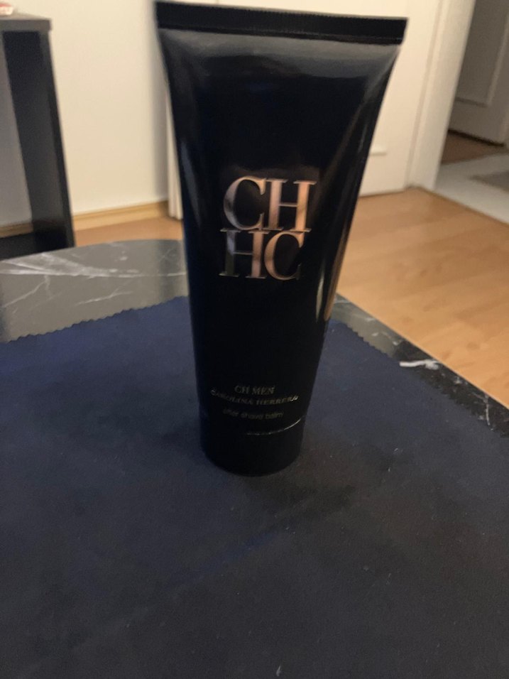 Carolina Herrera CH Men Tıraş Sonrası Losyonu - Görsel 2
