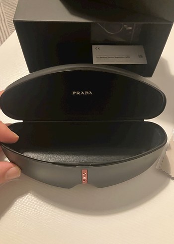 Prada Kadın Parlak Siyah Gözlük - Görsel 2