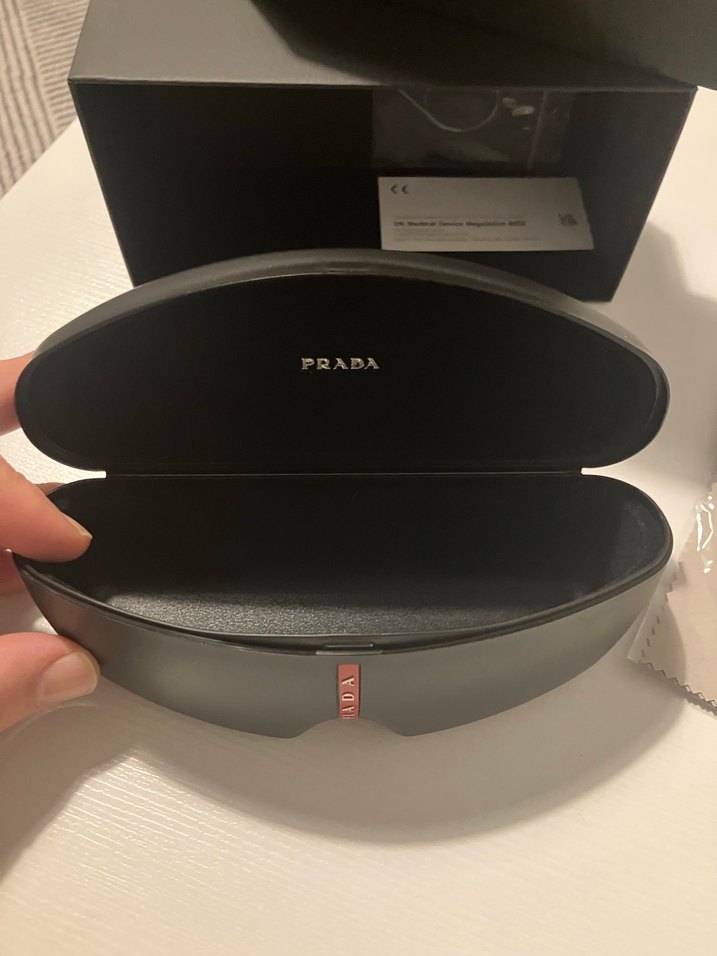 Prada Kadın Parlak Siyah Gözlük - Görsel 2