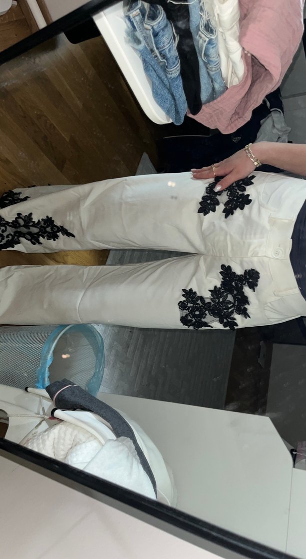 Dantel Detaylı Nakışlı Beyaz Kadın Pantolon - Görsel 2