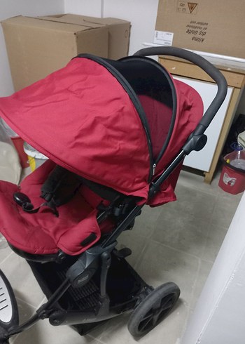 Kırmızı Bebek Arabası ve Taşıma Koltuğu - Görsel 5