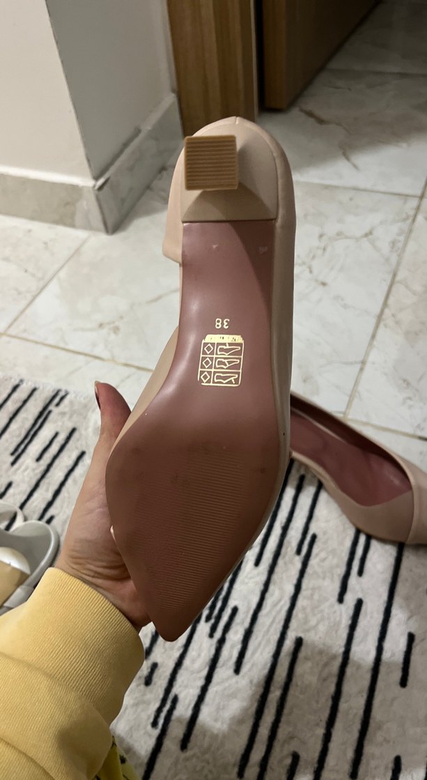 Bej Minimalist Stiletto Topuklu Kadın Ayakkabı - Görsel 4