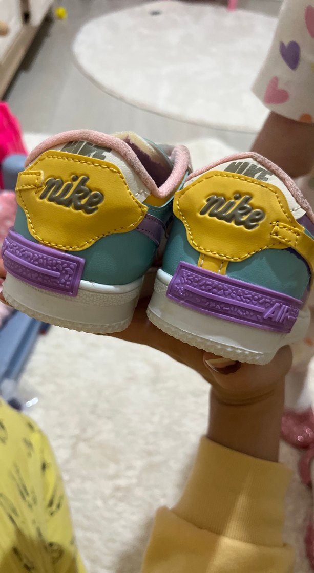 Kız Çocuk Nike Çok Renkli Spor Ayakkabı - Görsel 3