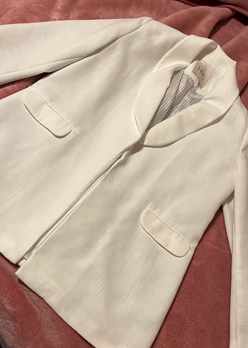 Beyaz ceket - Görsel 2