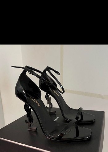 Siyah Yılan Desenli Tokalı İnce Topuklu - Görsel 2