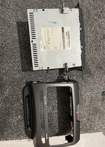 Siyah Araç Müzik Sistemi Ünitesi - Görsel 2