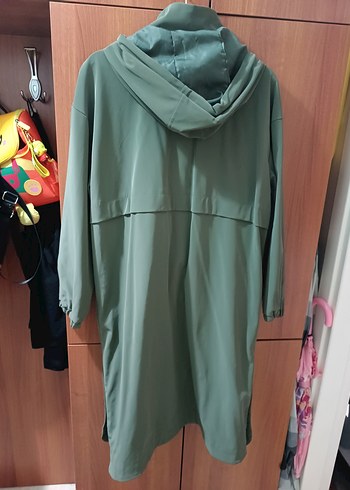 Uzun Düğmeli Yağmurluk - Görsel 6