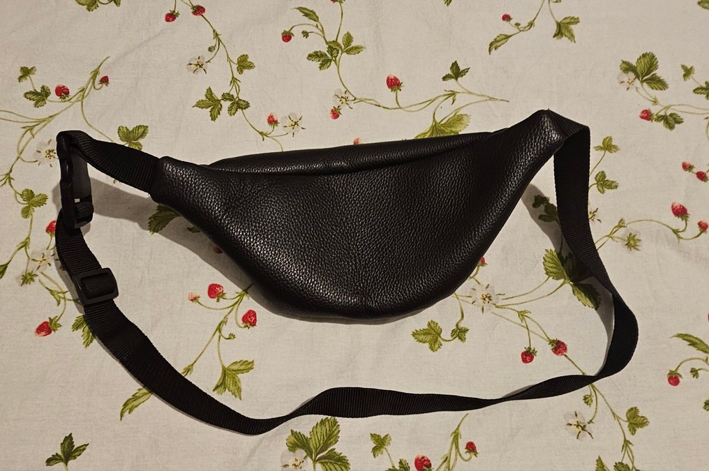 Siyah Suni Deri Kadın Bel Çantası - Görsel 3